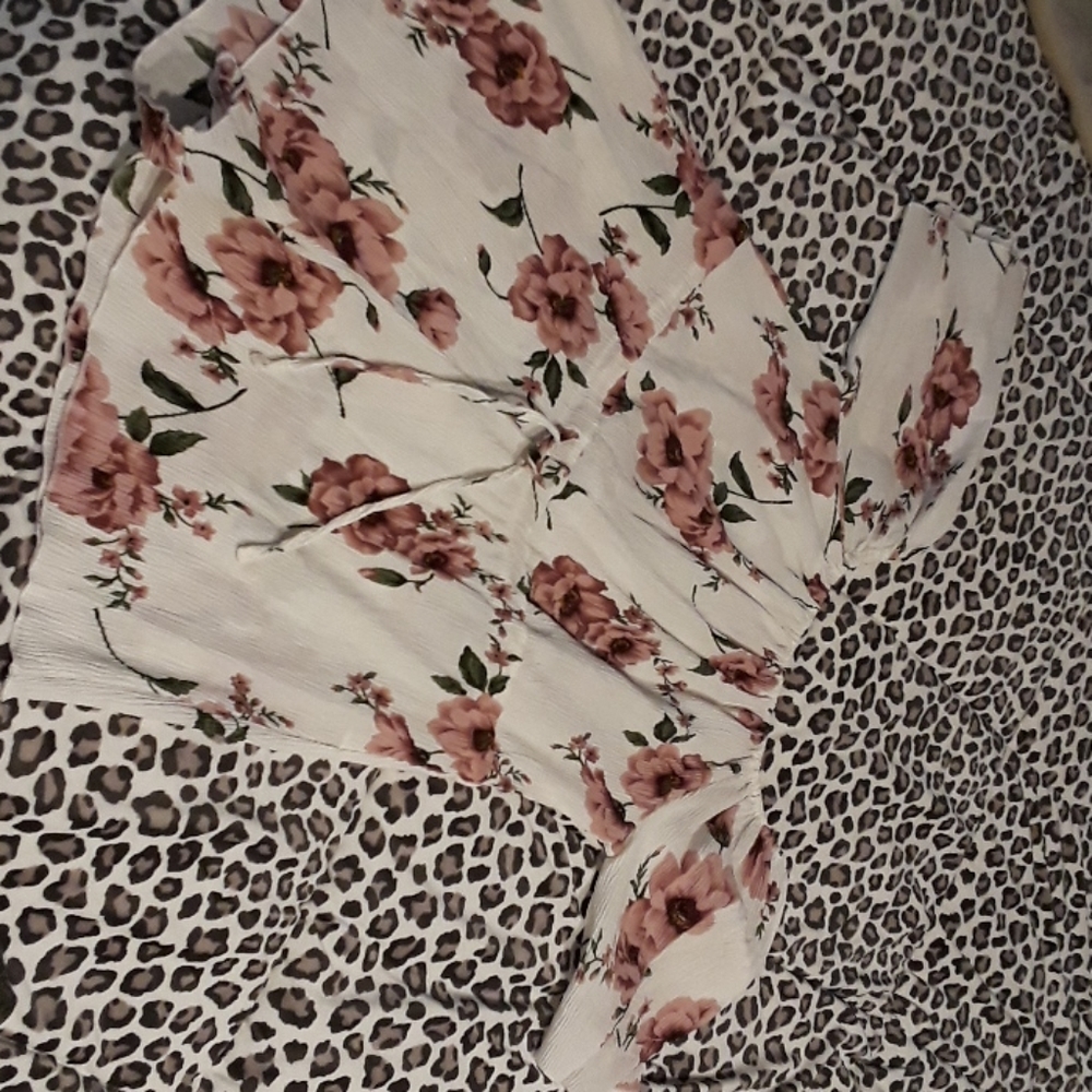 Super cute xl floral jumpsuit